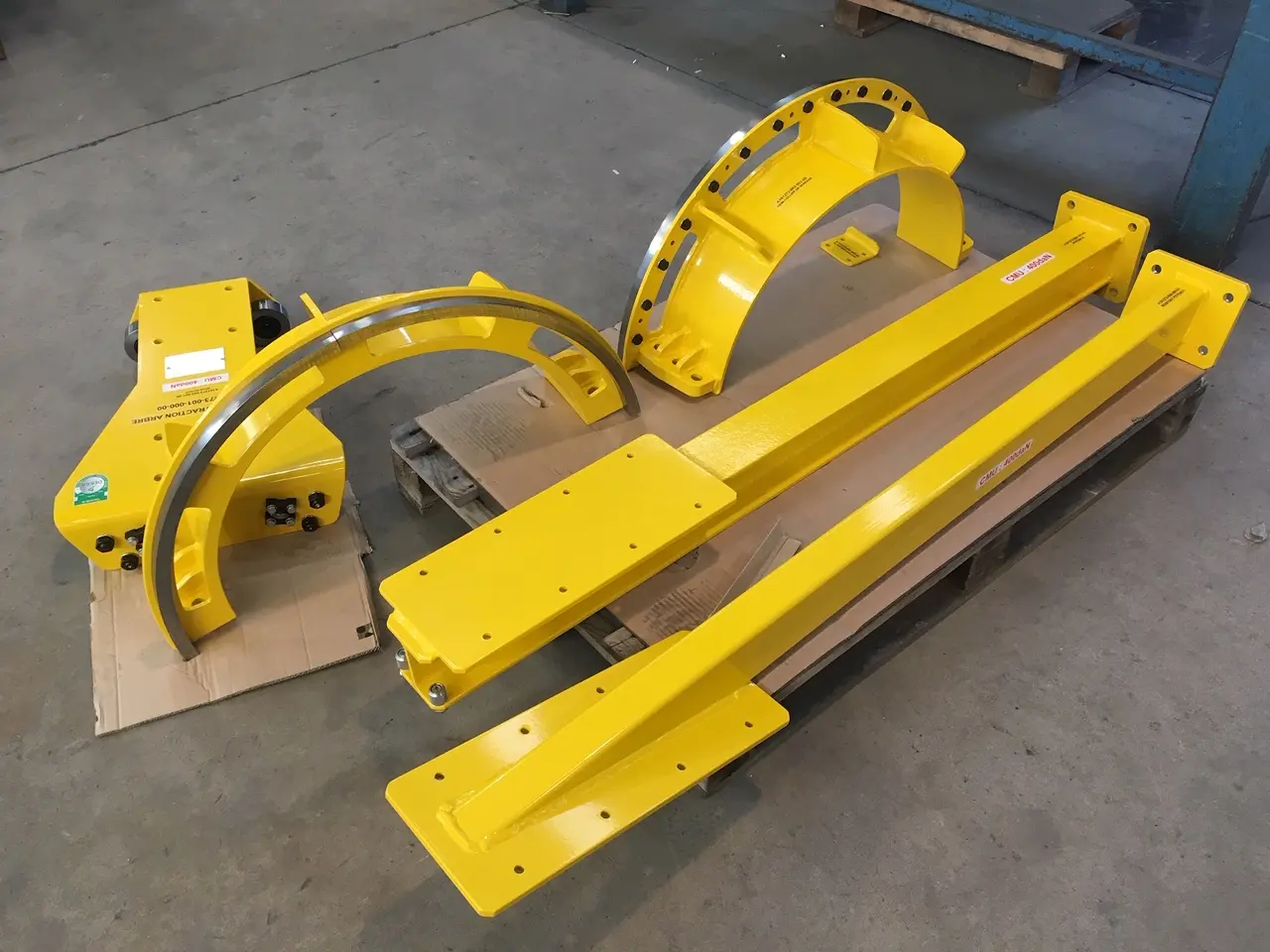 Structure peinte jaune, ensemble fini Trametal